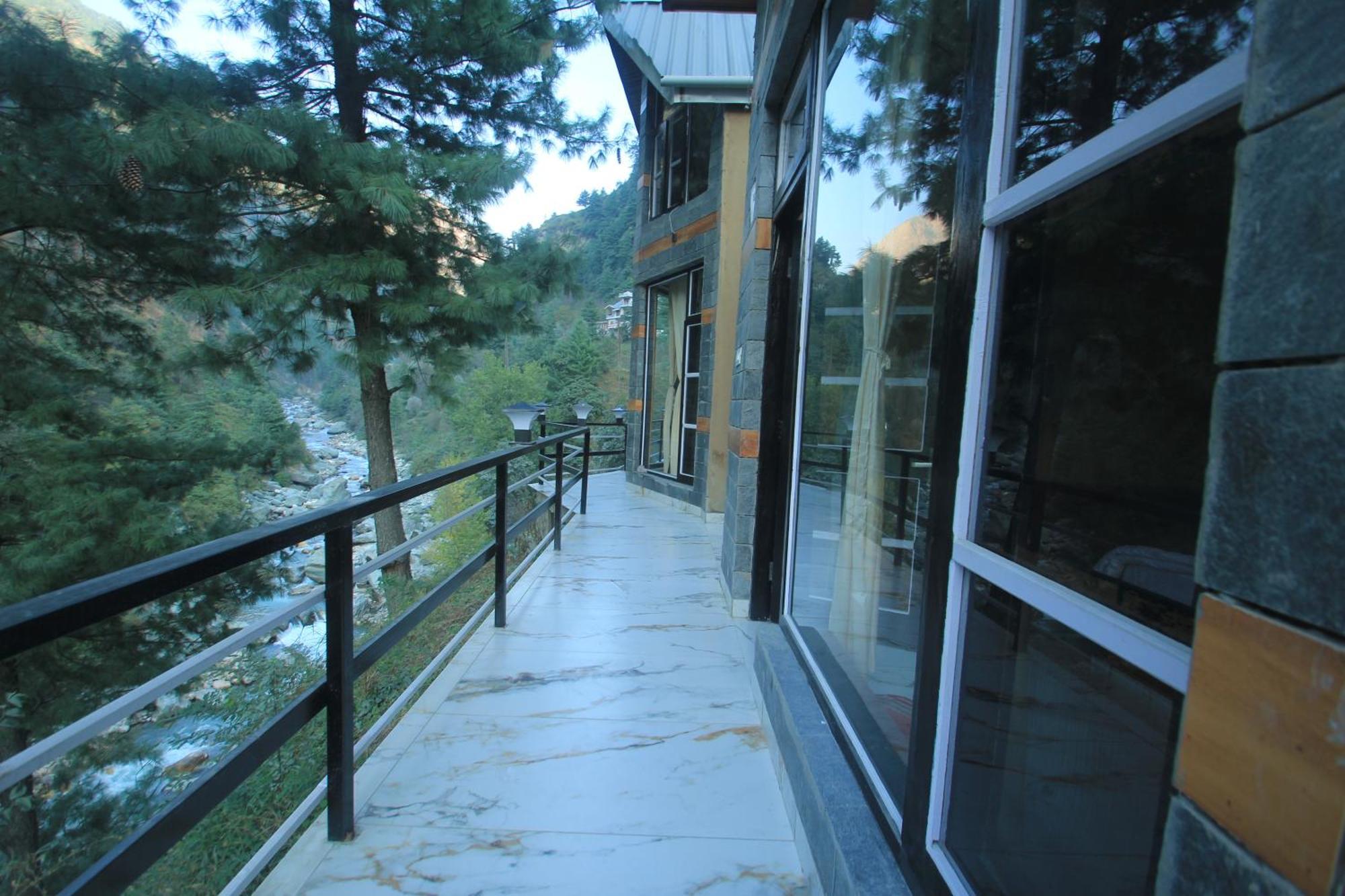 Sukoon Resort Banjar Екстер'єр фото